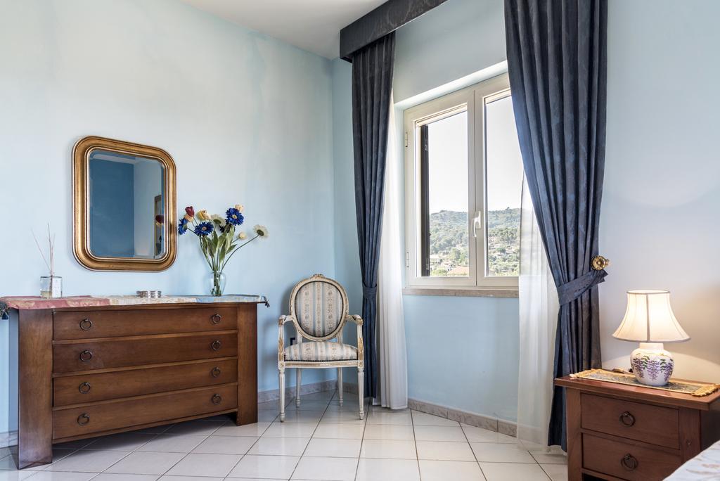 Villa Tina Санта Мария ди Кастелабате Екстериор снимка