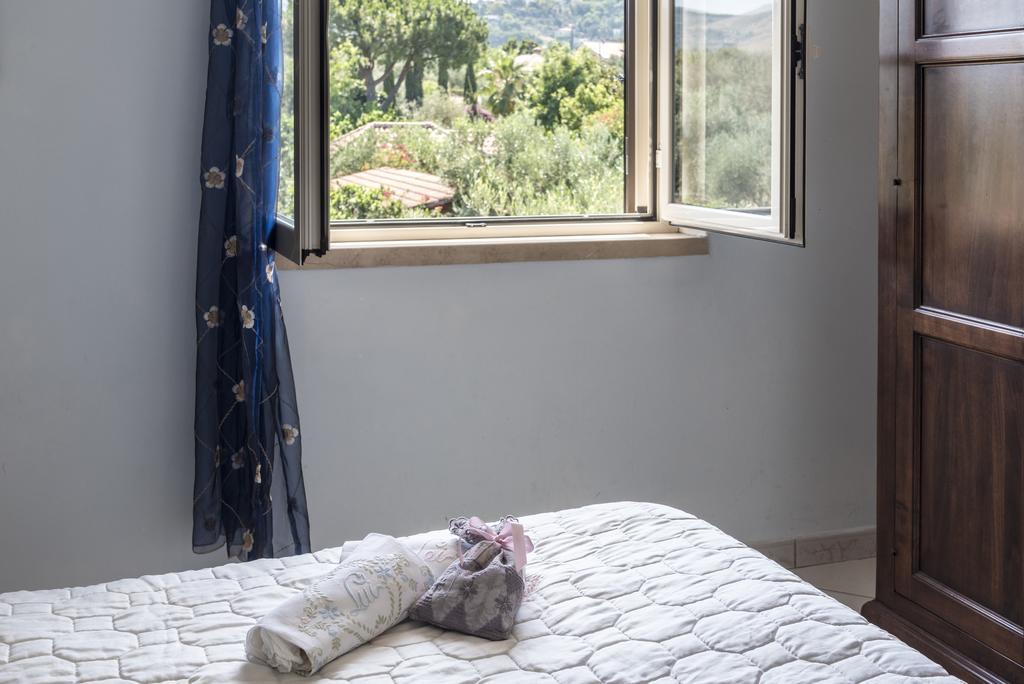 Villa Tina Санта Мария ди Кастелабате Екстериор снимка
