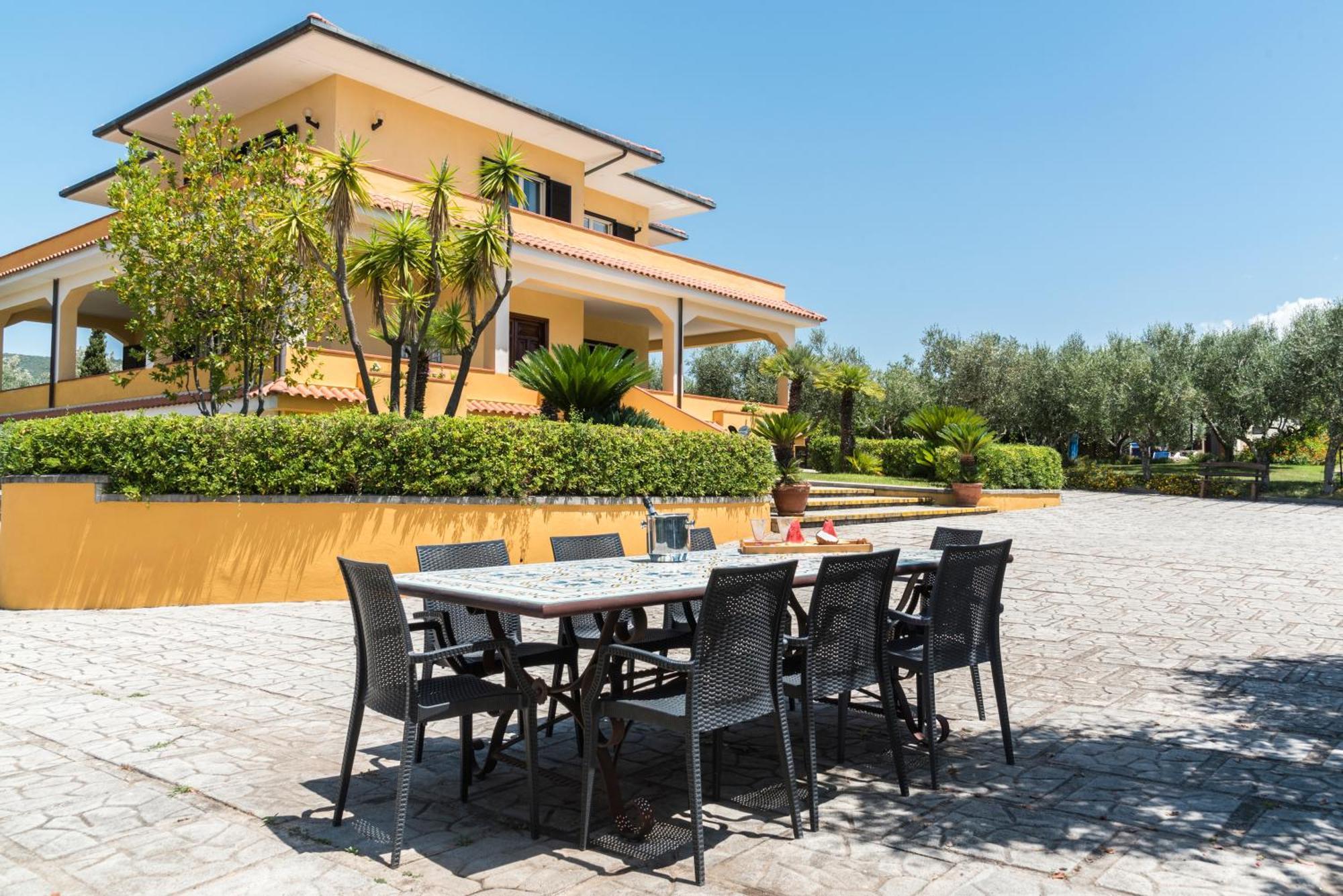 Villa Tina Санта Мария ди Кастелабате Екстериор снимка