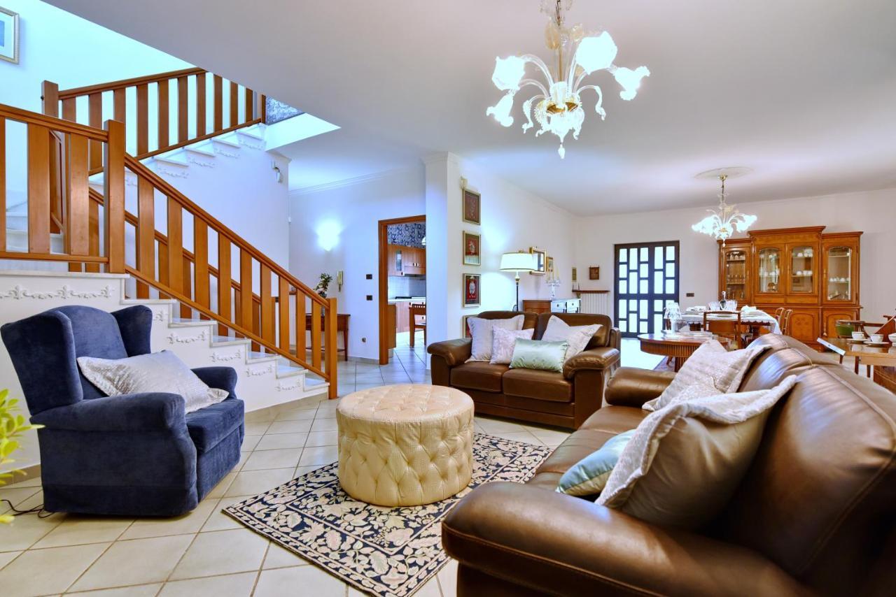 Villa Tina Санта Мария ди Кастелабате Екстериор снимка