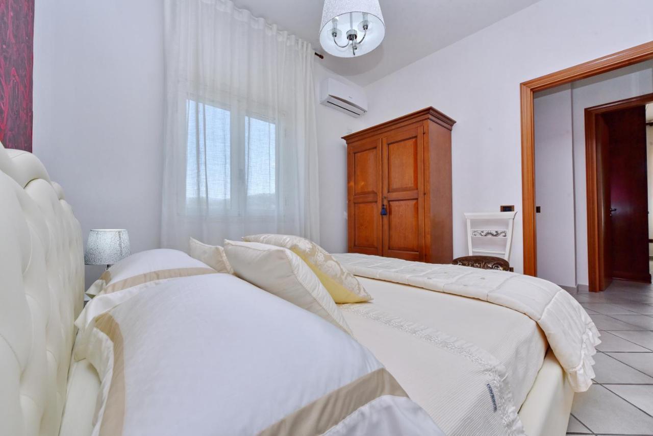 Villa Tina Санта Мария ди Кастелабате Екстериор снимка