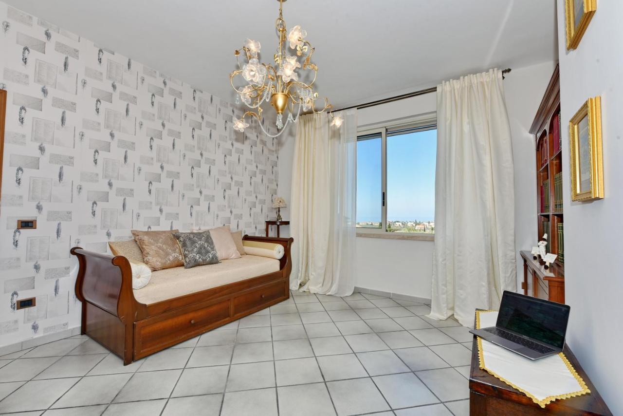 Villa Tina Санта Мария ди Кастелабате Екстериор снимка