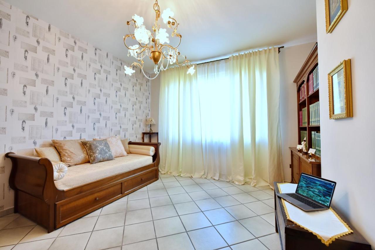 Villa Tina Санта Мария ди Кастелабате Екстериор снимка